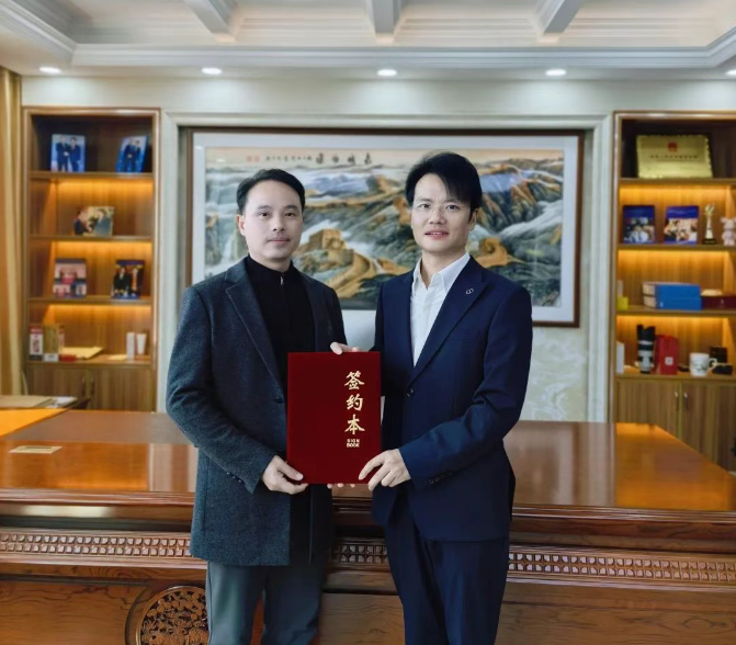 热烈欢迎李总加盟
