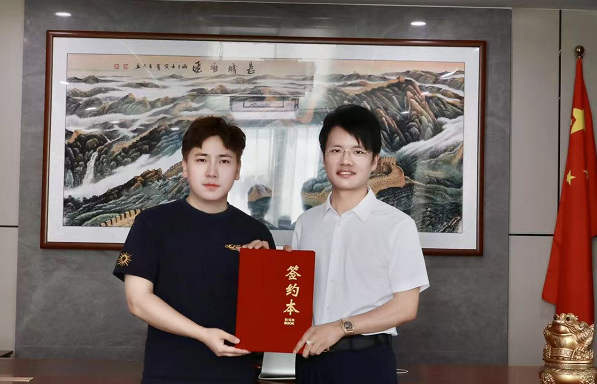热烈欢迎李总加盟